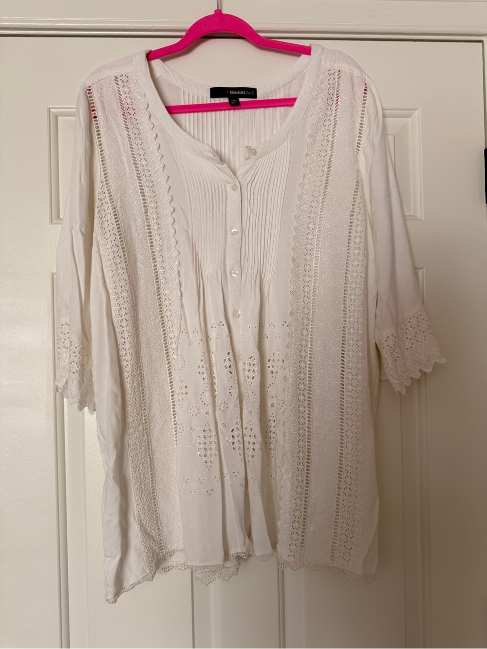 Denim 24/7 White Eyelet Pintuck Peasant Tunic